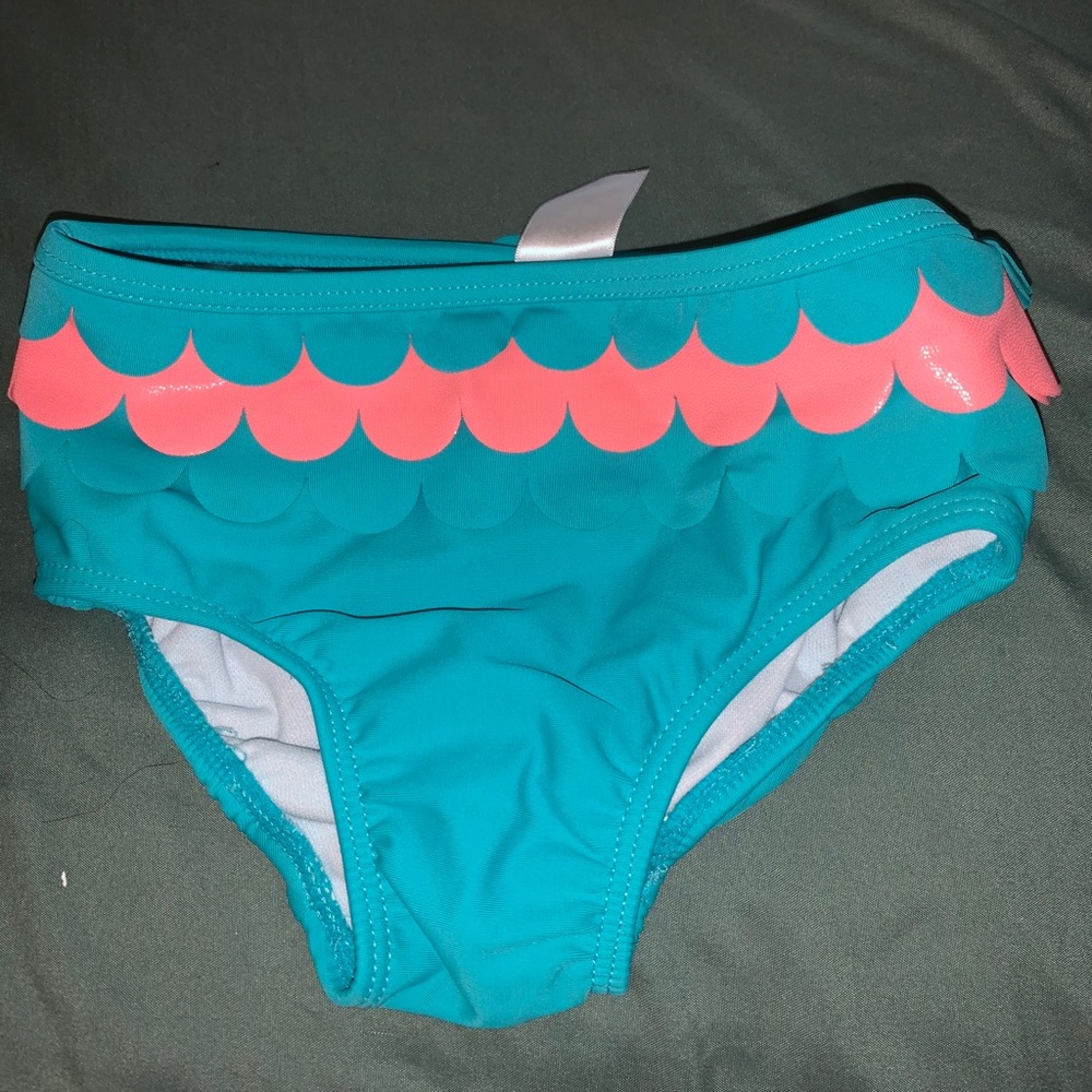 Carter’s Swim Set - Picture 2 of 7